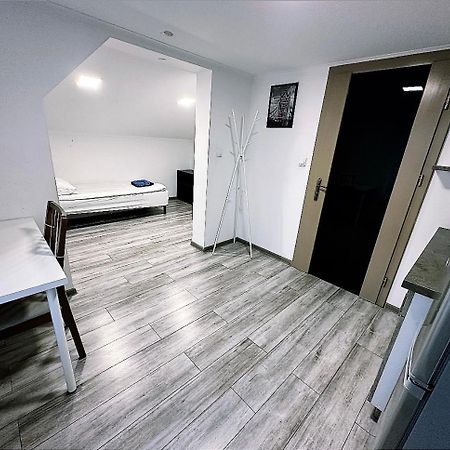 Apartamenty Retro ดองโบรวา กูร์นิตชา ภายนอก รูปภาพ