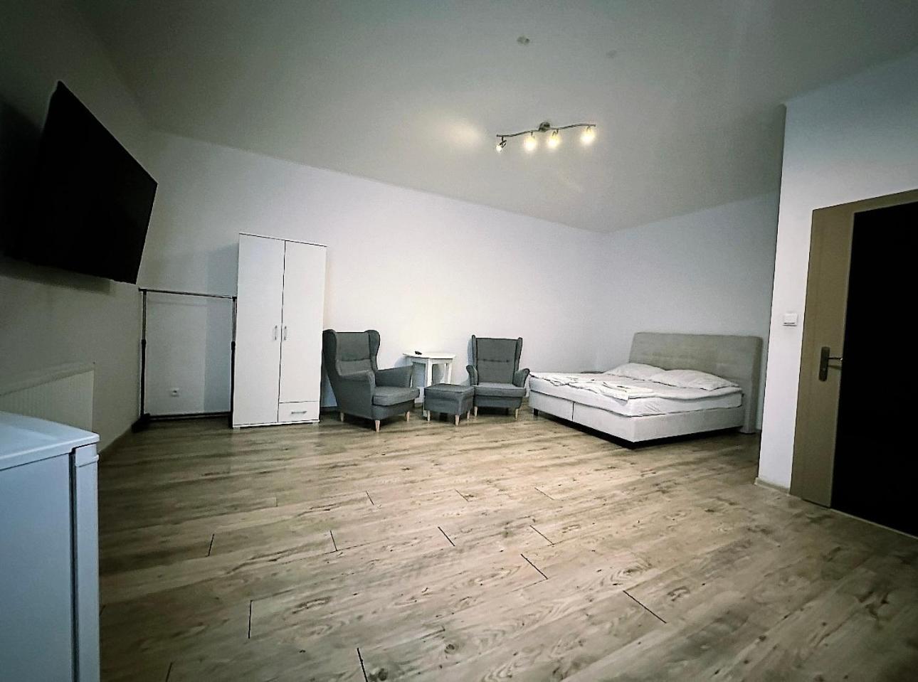 Apartamenty Retro ดองโบรวา กูร์นิตชา ภายนอก รูปภาพ